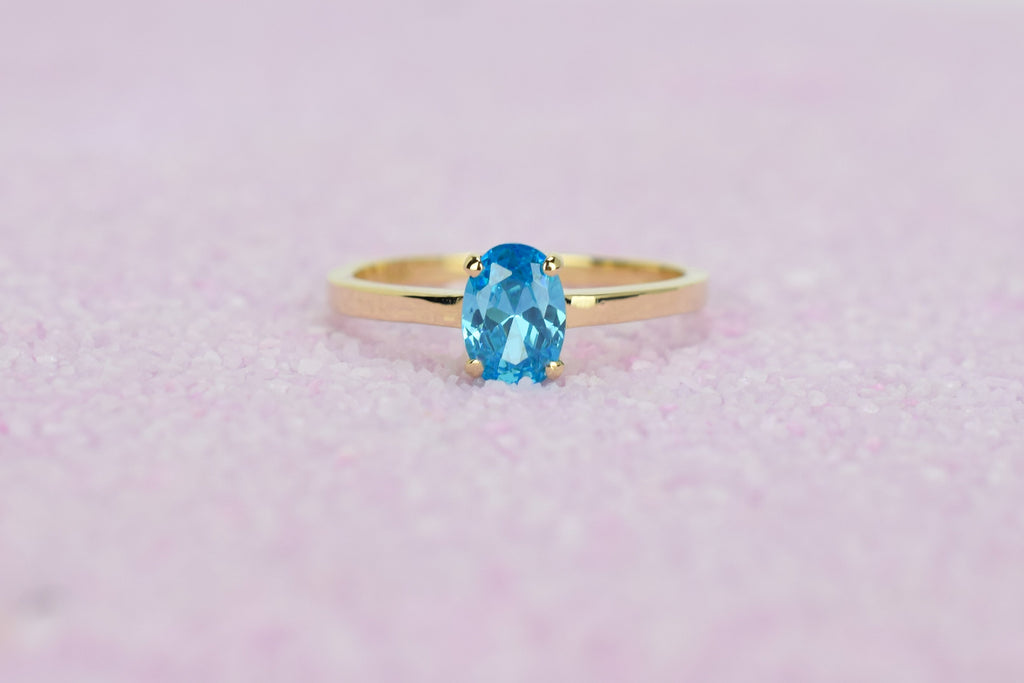 14k swarovski topaas ring, swarovski blauwe ring, 14k gouden ring, geboortesteen ring, 14k ovale topaas ring, natuurlijke topaas ring