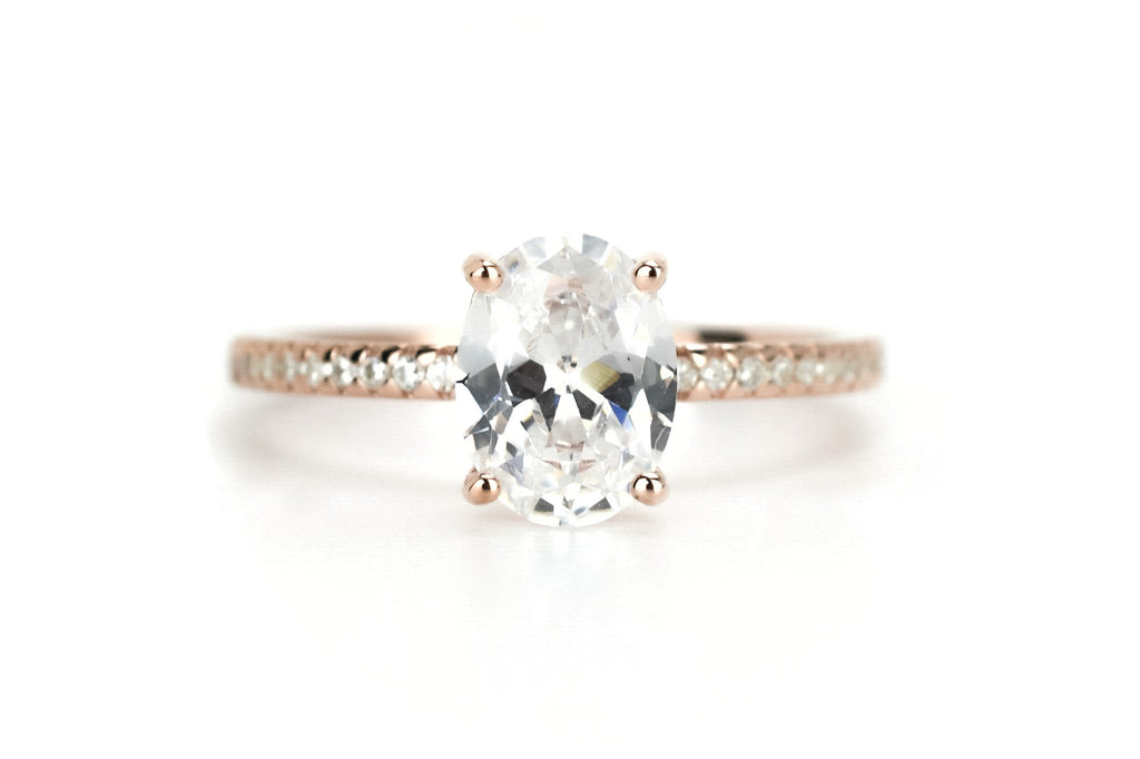 Rose ovale ring, ovaal geslepen ring, verlovingsring ose goud, rosegouden ring, ring met steen, zilveren ovale ring